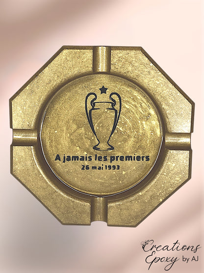 Cendrier A jamais les premiers